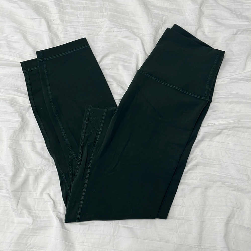 Lululemon Aligns 23”